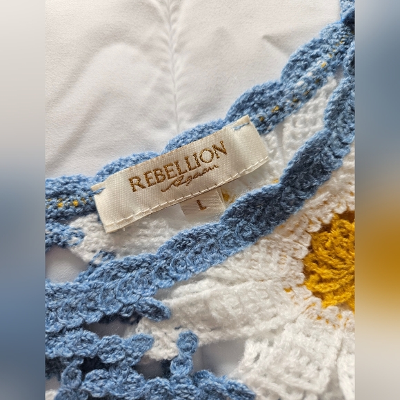 Floral Crochet Women’s Top - Blue and Yellow - Picture 2 of 3
